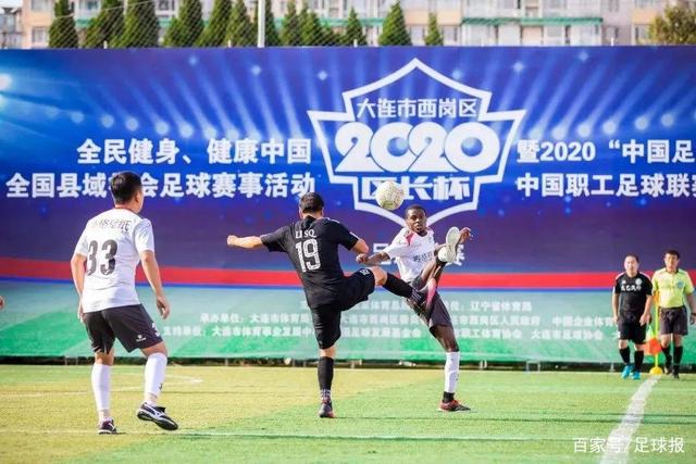 中国女排庄宇珊与王媛媛抵达土耳其备战新赛季